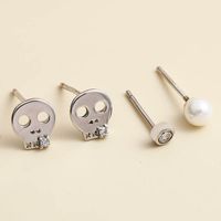 Light Luxury Small Skull 925 Silver Stud Earrings main image 1