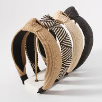 Simple Fabric Braided Wide-brimmed Knotted Headband Female main image 2