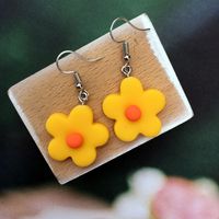Simple Hit Color Small Flower Resin Earrings sku image 3