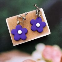 Simple Hit Color Small Flower Resin Earrings sku image 13