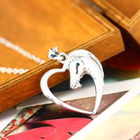Creative Simple Silver Heart Horse Head Alloy Necklace Wholesale main image 5