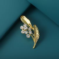 Fashion New Diamond-studded Brooch Clothing Accessories main image 6
