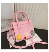 Fashion Flowers Cute Handbag One-shoulder Messenger Bag 18*15*7cm sku image 5