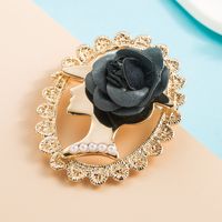 Fashion New Beauty Head Shape Brooch Coat Accessories Female Wholesale sku image 1