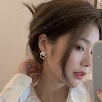 Pearl Earrings Women's Autumn And Winter Alloy Stud Earrings main image 4