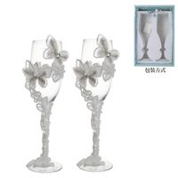 European-style Wedding Wine Glasses Bride And Groom Wedding Glass Goblets Set Banquet Champagne Glasses Party Wine Glasses sku image 2