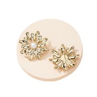 Small Daisy Summer New Simple Gold Flower Alloy Stud Earrings main image 6