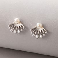 Fashion Pearl Heart-shaped Inlaid Rhinestone Hollow Earrings sku image 6