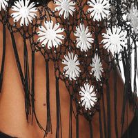 Sexy Hueco Playa Bikini Blusa Suelta Pura Mano Gancho Costura Borla Top Irregular main image 6