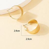 Simple Wide C-shaped Alloy Earrings main image 5