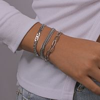 Fashion Exaggerated Geometric Chain Alloy Bracelet Set main image 1