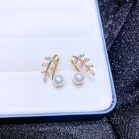 Fashion Micro-inlaid Zircon Leaves Pearl Copper Earrings main image 3
