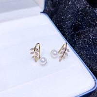 Fashion Micro-inlaid Zircon Leaves Pearl Copper Earrings main image 5