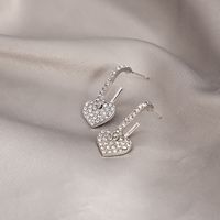 Boucles Oreilles En Alliage De Diamants Micro-incrustés En Forme De Coeur Pour Femmes main image 5