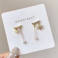 Fashion Sweet Flower Heart-shaped Asymmetric Pearl Tassel Earrings Jewelry sku image 1