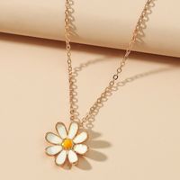 Cute Daisy Flower Necklace main image 1