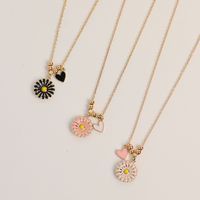 Personalized And Small Fresh Summer Little Daisy Love Pendant Necklace Oil Drop Necklace Copper-plated Gold All-match Sweater Chain main image 3