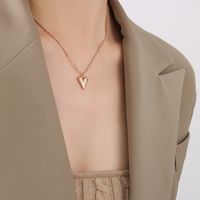 Moda Collar De Clavícula En Forma De Corazón Material De Acero Titanio Colorfast sku image 1