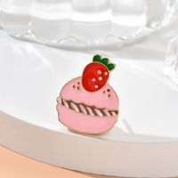 Neue Einfache Cartoon Erdbeer Kuchen Tropf Öl Brosche Simulation Lebensmittel Zubehör sku image 1