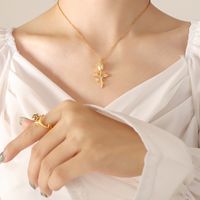 Retro Gold Rose Flower Pendant Necklace Female Titanium Steel main image 3