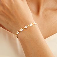 Simple Fashion Elegant Inlaid Zircon Exquisite Copper Plating 0.03 Μm Gold Bracelet main image 1