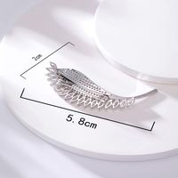 Fashion Copper Electroplated 18k White Gold Color Zircon Leaf Shaped Brooch main image 4