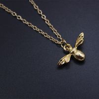 Fashion Necklace Cute Creative Animal Pendant Bee Short Alloy Clavicle Chain sku image 2