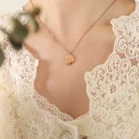 Fashion Irregular Oval Letter Pendant Necklace Female Titanium Steel 18k Gold Plating Clavicle Chain sku image 1