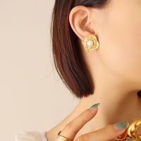 Fashion Irregular Geometric Imitation Pearl Flower Earrings Titanium Steel sku image 2