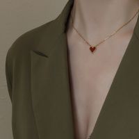 Mode Herz-förmigen Schlüsselbein Acryl Halskette Titan Stahl 18k Gold main image 4