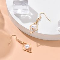 European And American Temperament Handmade Geometric Pearl Earrings Simple Rhombic Ear Studs Japanese And Korean Fashion Ear Jewelry main image 4