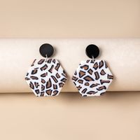 Simple Style Cow Pattern Checkered Printing Arylic Acrylic Ear Studs main image 2