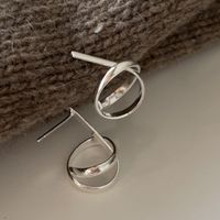 Personnalité Simple Noeud Stud Cercle Creux Boucles D'oreilles main image 3