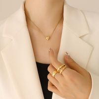 Collar De Acero De Titanio Chapado En Oro De 18k Con Forma De Corazón Simple De Moda main image 4
