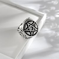 Fashion Retro Pentagram Star Pattern Embrossed Alloy Ring main image 2