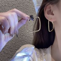 Einfache Quadratische Gold Farbe Hoop Metall Ohrringe main image 4