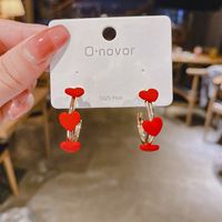 New C Shape Ear Ring Simple Three Red Heart Earrings Female Accessories main image 3