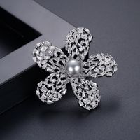 Jolie Broche Perle Cuivre Incrusté De Zirconium Vêtements Dames Broche En Gros sku image 3