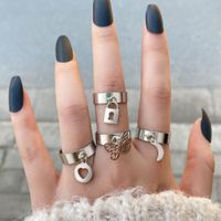 Creative New Butterfly Lock Heart Ring Female Metal Knuckle Ring Set main image 1