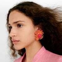 Trendy Pastoral Handmade Beaded Daisy Flower Plastic Earrings main image 1