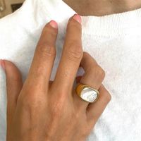 Fashion Simplicity Gold Flat White Shell Female Stainless Steel Ring main image 6