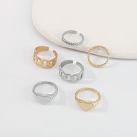 Mode Weibliche Metallic Einfache Hohl Kette Herz Öffnung Einstellbar Zink-legierung Ring Set main image 4
