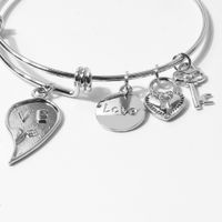 Fashion Ornament Simple And Adjustable Heart-shaped Valentine's Day Gift Lock Bracelet main image 3
