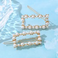 2022 Popular Korean Style Pearl Geometric Bangs Clip Retro Hair Clip Set main image 2