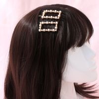 2022 Popular Korean Style Pearl Geometric Bangs Clip Retro Hair Clip Set main image 5
