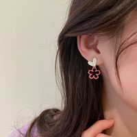 Cute Contrast Color Heart Flower Pendant Earrings main image 5