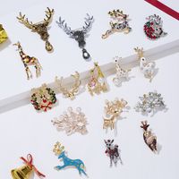 Fashion Christmas Elk Sika Deer Garland Bow Rhinestone Painting Oil Brooch Wholesale main image 1