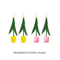 Fashion Long Tulip Flower Pendant Earrings main image 3