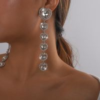 Simple Heart Rhinestone Claw Chain Long Tassel Earrings main image 4