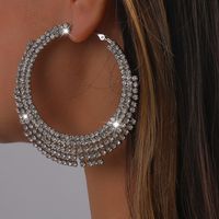 Boucles D'oreilles En Chaîne À Griffes Avec Pompon En Strass Rétro Et Grand Cercle main image 1